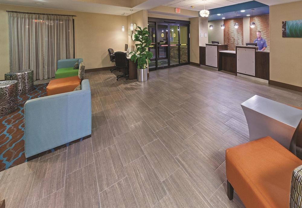La Quinta By Wyndham Midwest City - Tinker Afb Exterior photo