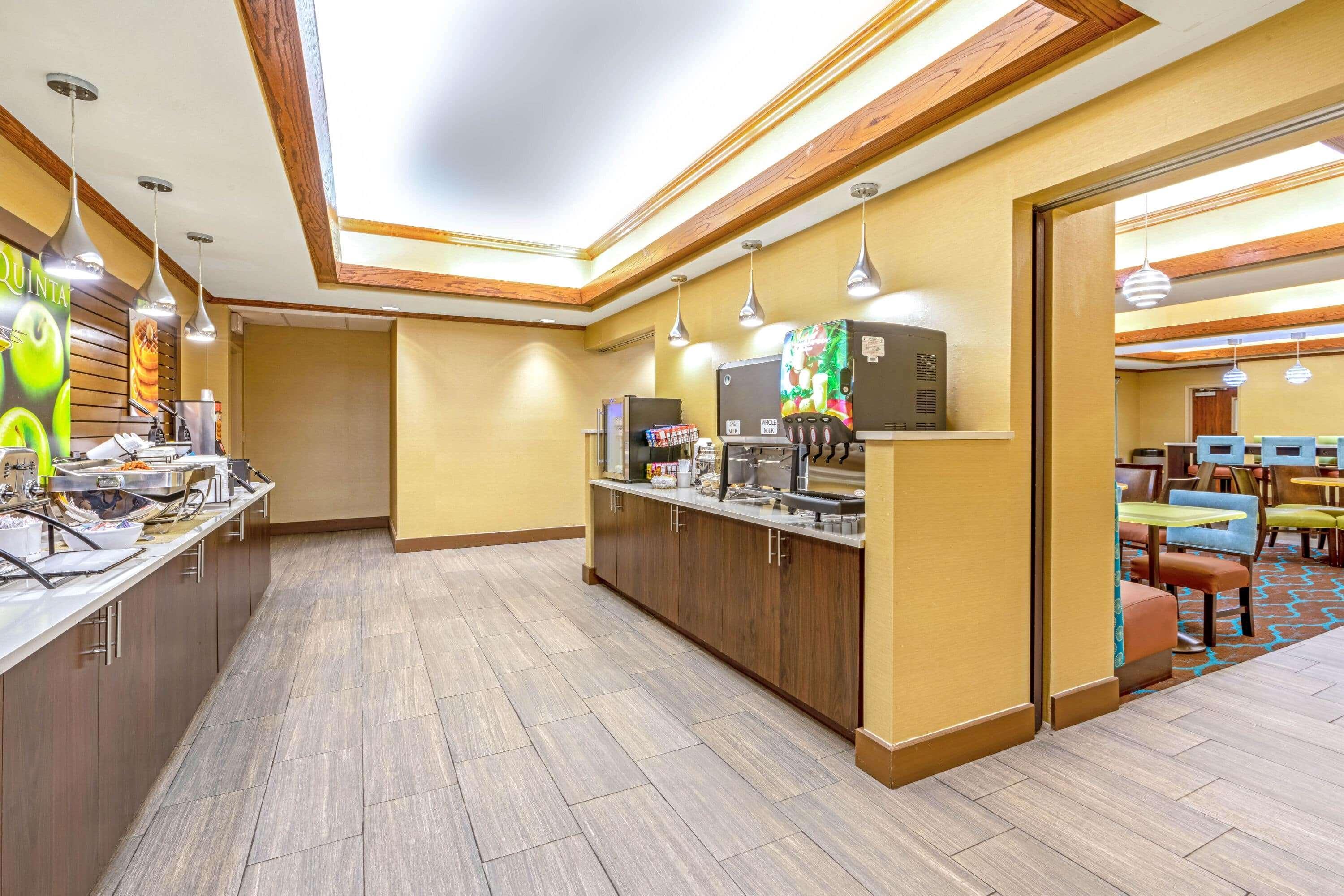 La Quinta By Wyndham Midwest City - Tinker Afb Exterior photo